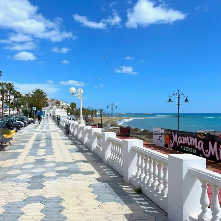 Evans Realty Cd 5 Min To La Carihuela Appartamento